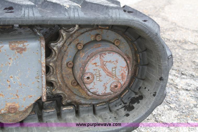 image for item B6970 2006 Takeuchi TB016 compact excavator