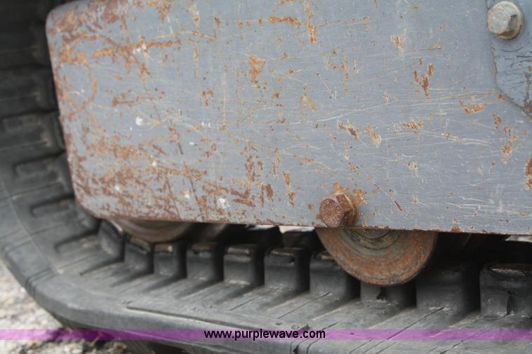 image for item B6970 2006 Takeuchi TB016 compact excavator