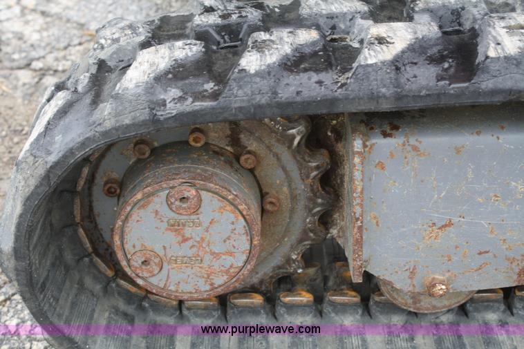 image for item B6970 2006 Takeuchi TB016 compact excavator