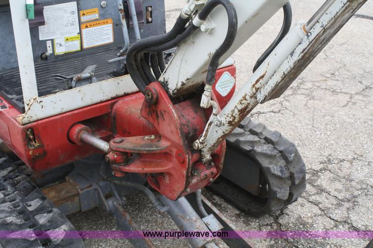 image for item B6970 2006 Takeuchi TB016 compact excavator