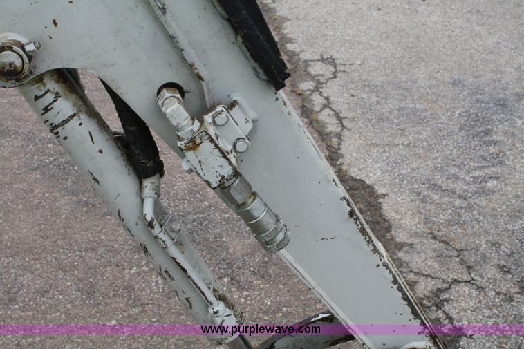 image for item B6970 2006 Takeuchi TB016 compact excavator