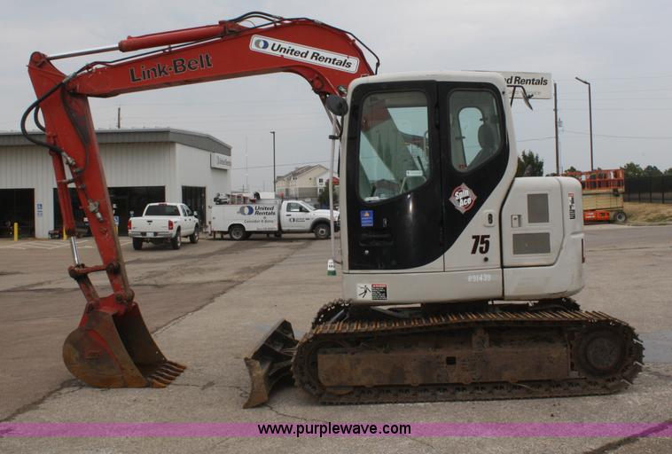 image for item B6971 2004 Link-Belt 75MSR mini excavator