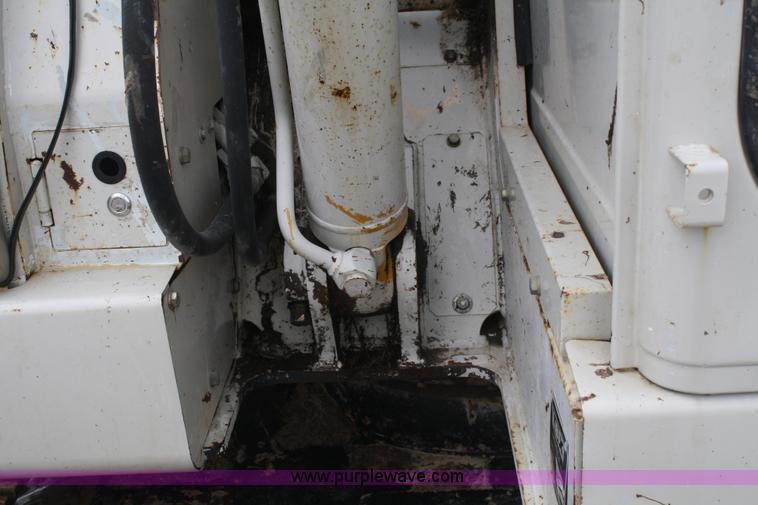 image for item B6971 2004 Link-Belt 75MSR mini excavator