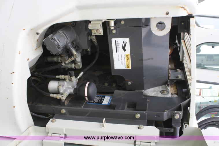 image for item B6971 2004 Link-Belt 75MSR mini excavator