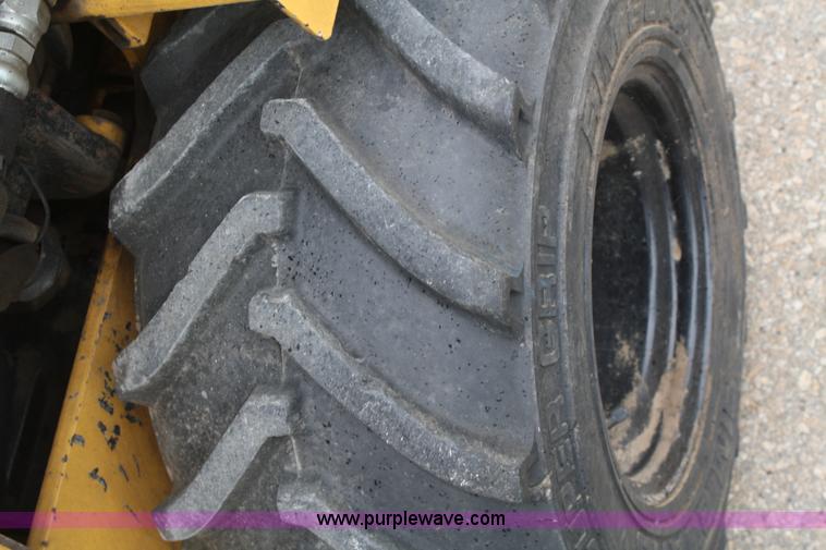 image for item B6978 2006 Vermeer LM42 trencher cable plow