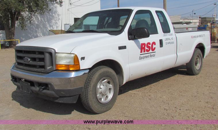 image for item B7483 2000 Ford F250 XL Super Duty SuperCab pickup truck
