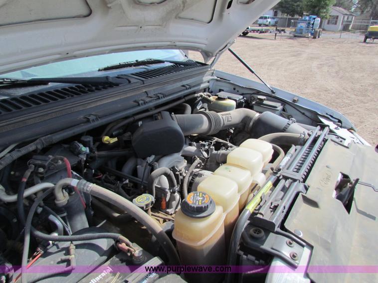 image for item B7483 2000 Ford F250 XL Super Duty SuperCab pickup truck