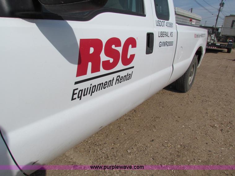 image for item B7483 2000 Ford F250 XL Super Duty SuperCab pickup truck