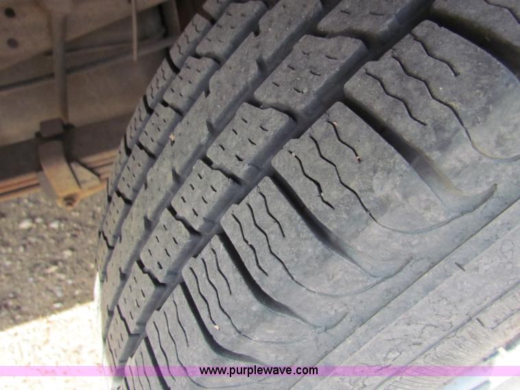 image for item B7483 2000 Ford F250 XL Super Duty SuperCab pickup truck