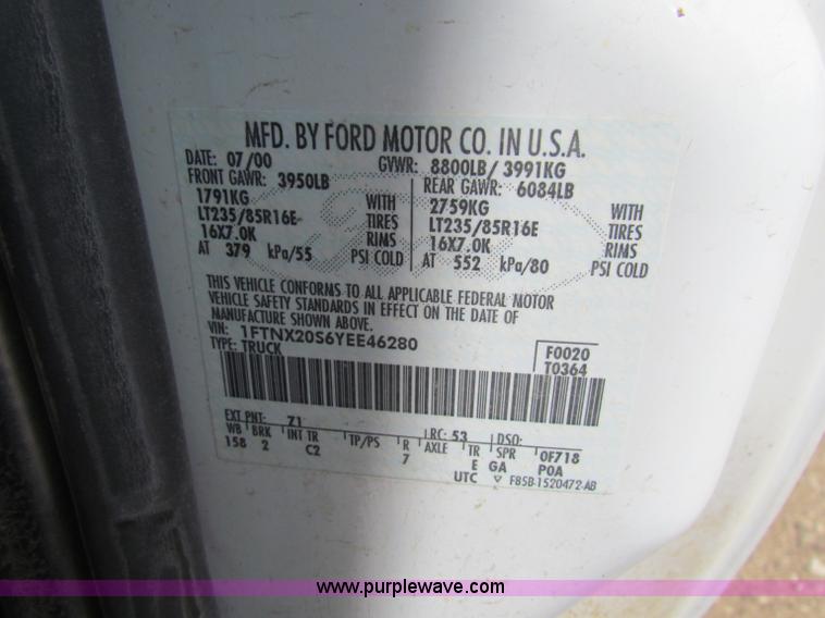 image for item B7483 2000 Ford F250 XL Super Duty SuperCab pickup truck