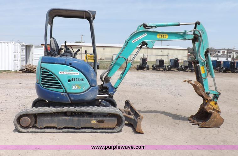 image for item B7484 2007 IHI 30NX-2 mini excavator