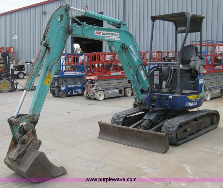 image for item B8059 2007 IHI 30NX-2 mini excavator
