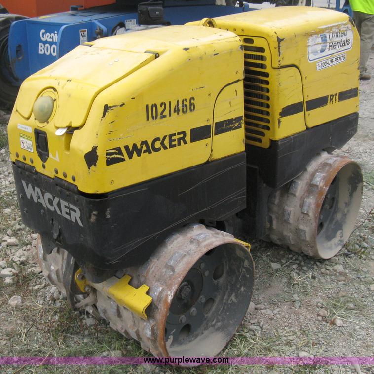 image for item B8060 2007 Wacker RT articulating trench compactor