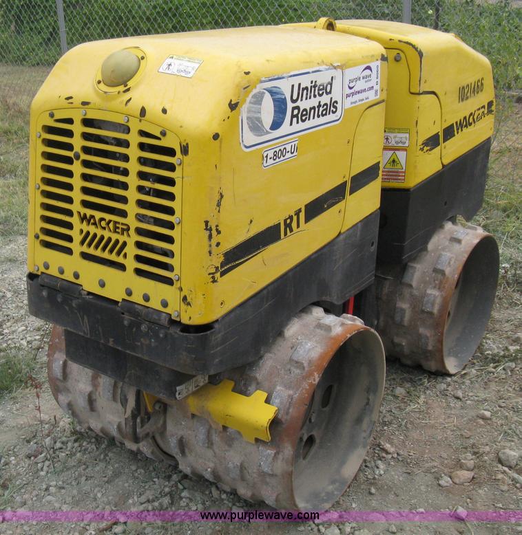 image for item B8060 2007 Wacker RT articulating trench compactor