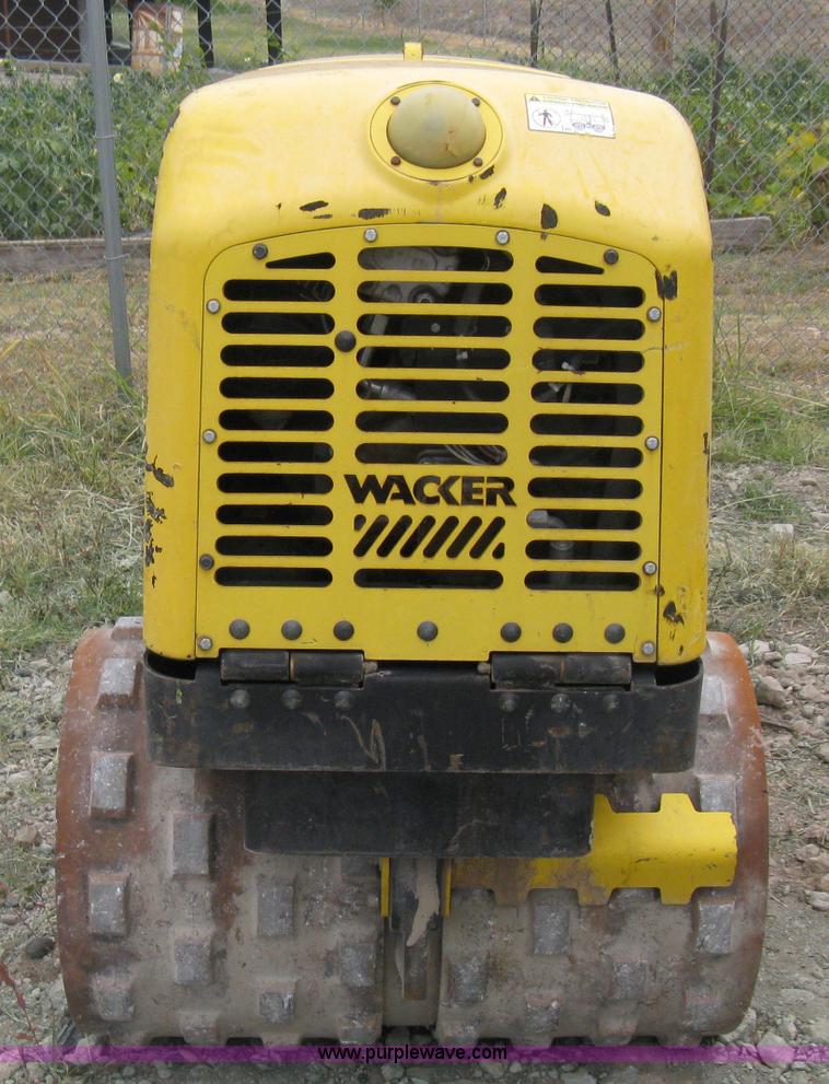 image for item B8060 2007 Wacker RT articulating trench compactor