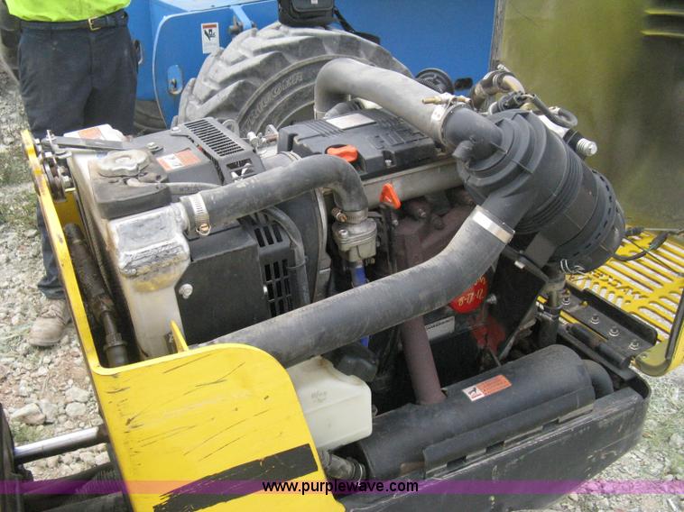 image for item B8060 2007 Wacker RT articulating trench compactor