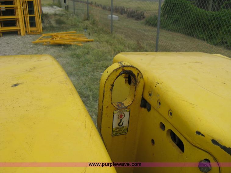 image for item B8060 2007 Wacker RT articulating trench compactor