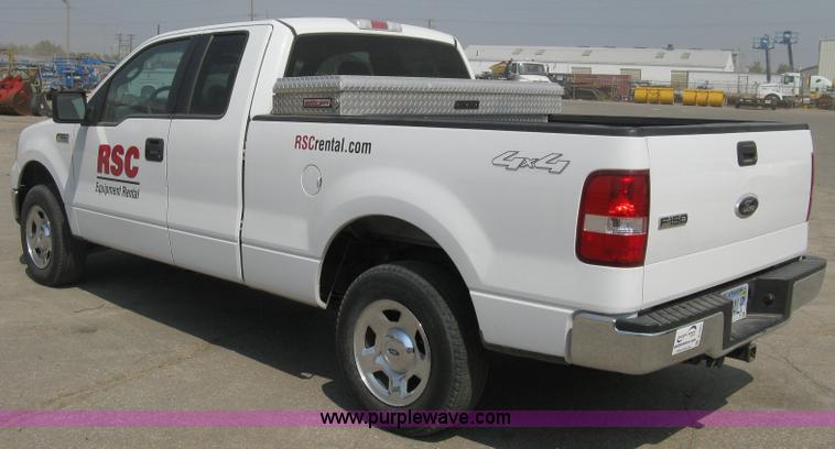 image for item B8064 2007 Ford F150 XLT SuperCab pickup truck