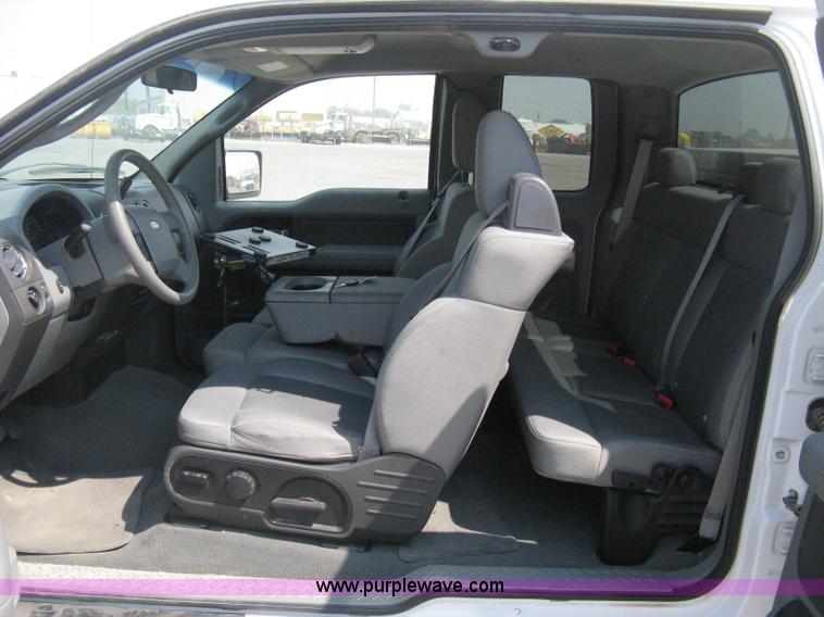 image for item B8064 2007 Ford F150 XLT SuperCab pickup truck