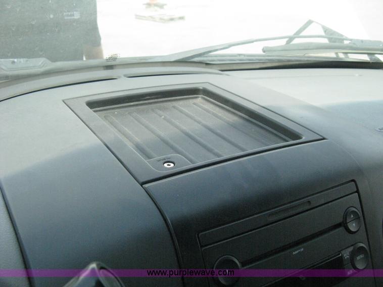 image for item B8064 2007 Ford F150 XLT SuperCab pickup truck