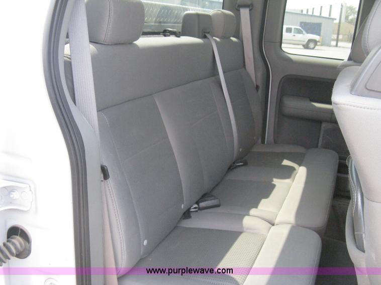 image for item B8064 2007 Ford F150 XLT SuperCab pickup truck