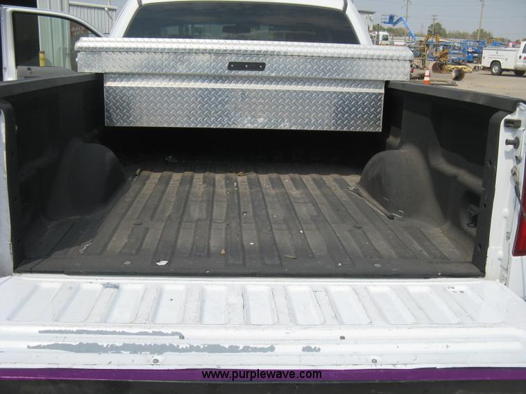 image for item B8064 2007 Ford F150 XLT SuperCab pickup truck