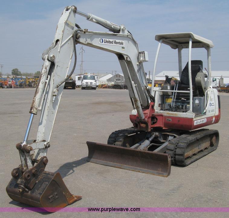 image for item B8067 2004 Takeuchi TB135 compact excavator