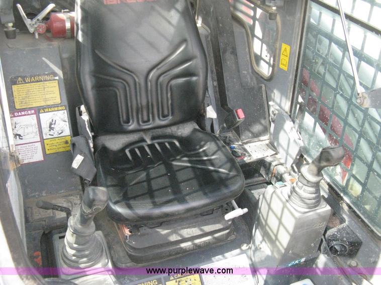 image for item B8116 2006 Takeuchi TL150C track skid steer
