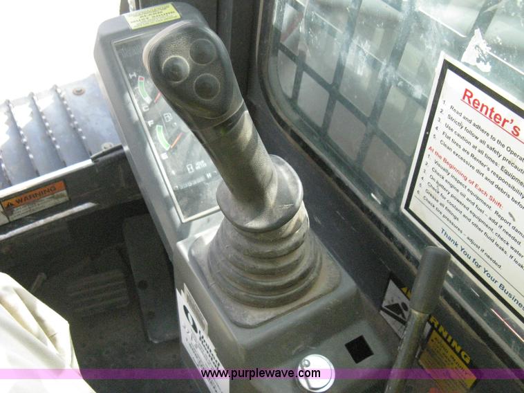 image for item B8116 2006 Takeuchi TL150C track skid steer