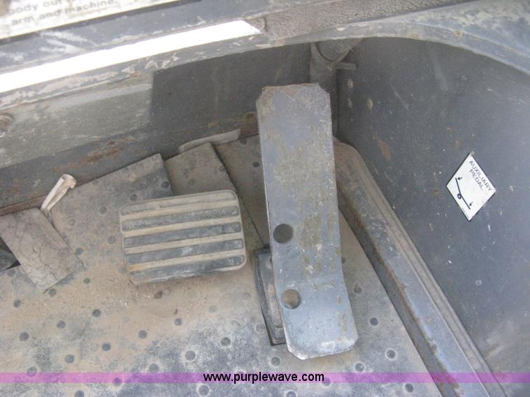 image for item B8116 2006 Takeuchi TL150C track skid steer