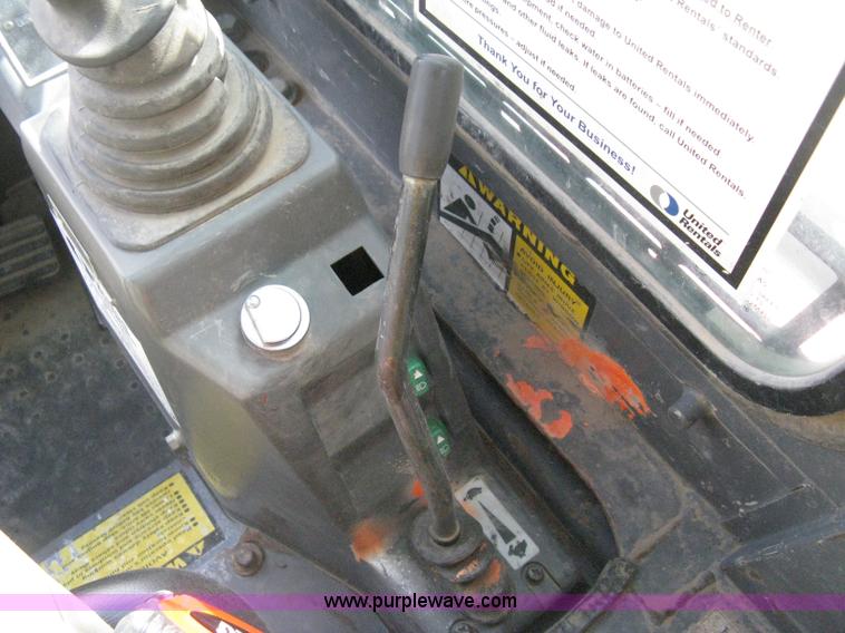 image for item B8116 2006 Takeuchi TL150C track skid steer