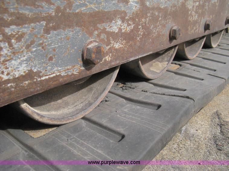 image for item B8116 2006 Takeuchi TL150C track skid steer