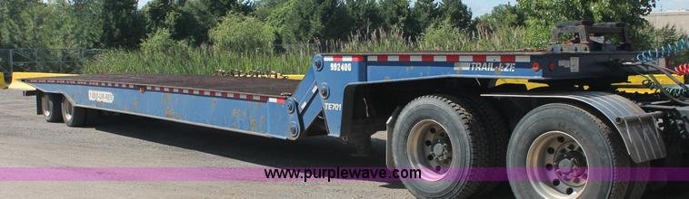 image for item C2783 2007 Trail-Eze TE701 48' heavy duty slide axle trailer