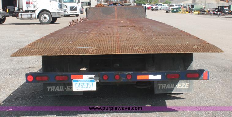 image for item C2783 2007 Trail-Eze TE701 48' heavy duty slide axle trailer