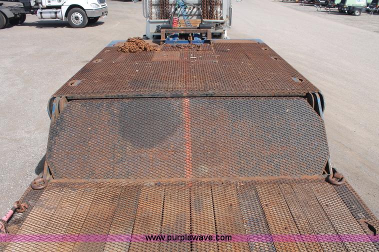 image for item C2783 2007 Trail-Eze TE701 48' heavy duty slide axle trailer