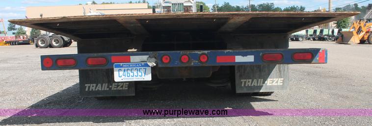 image for item C2783 2007 Trail-Eze TE701 48' heavy duty slide axle trailer