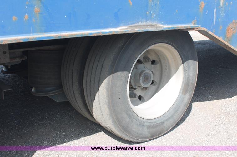 image for item C2783 2007 Trail-Eze TE701 48' heavy duty slide axle trailer