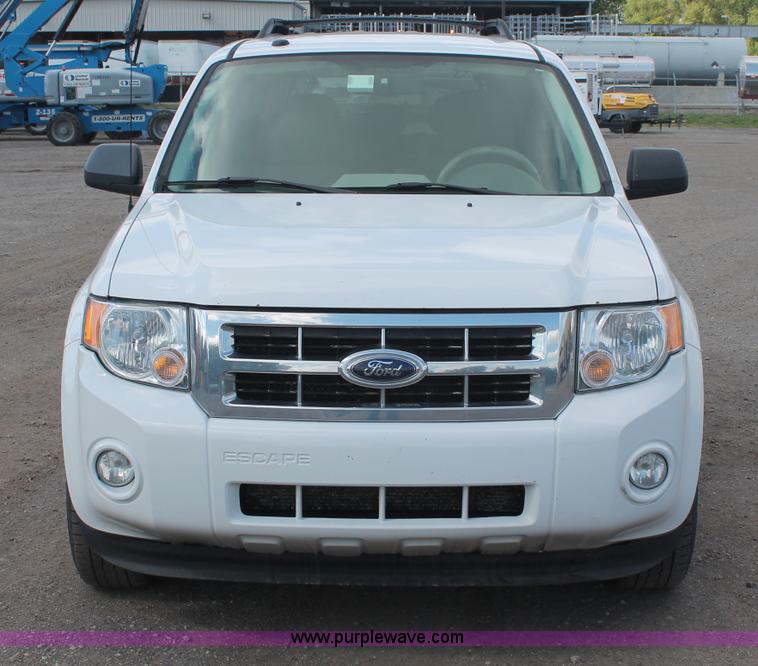 image for item C2785 2009 Ford Escape XLT SUV