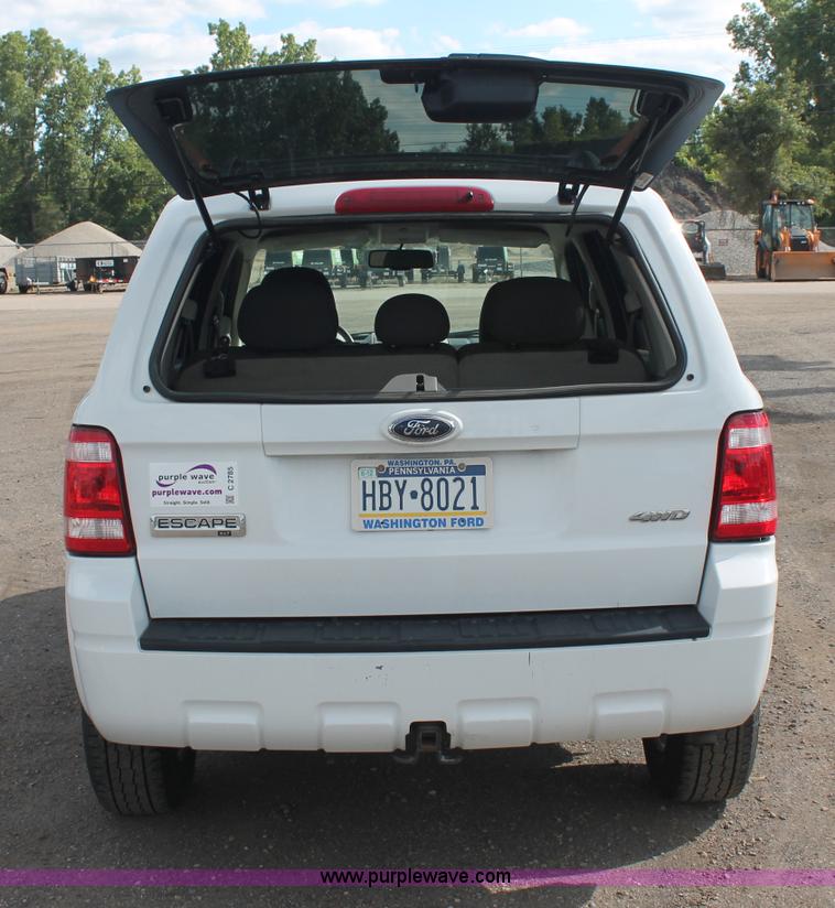 image for item C2785 2009 Ford Escape XLT SUV