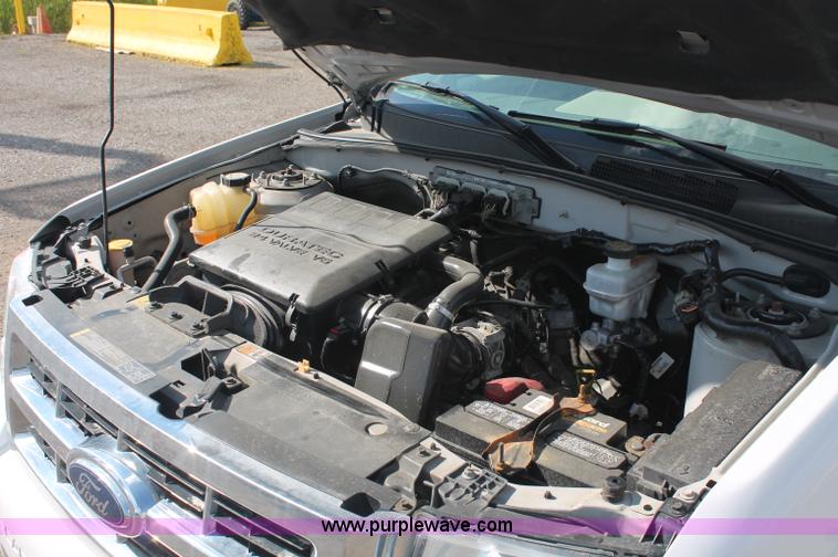 image for item C2785 2009 Ford Escape XLT SUV