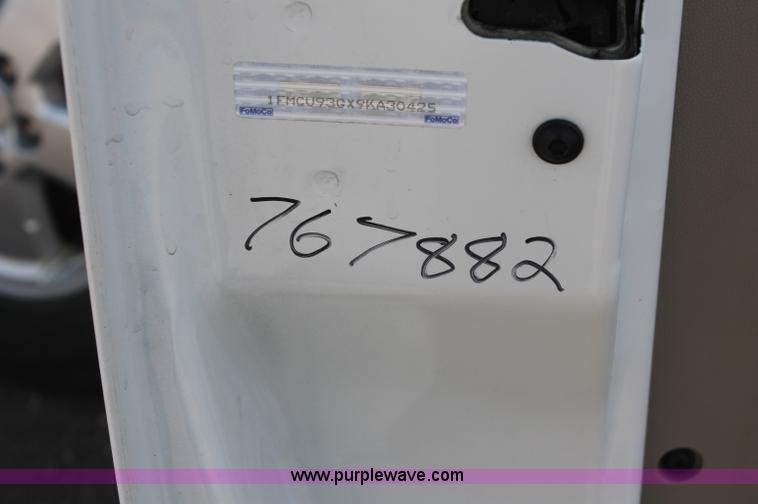 image for item C2785 2009 Ford Escape XLT SUV