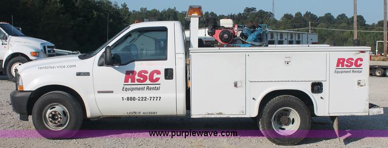 image for item C2788 2004 Ford F350 XL Super Duty service truck