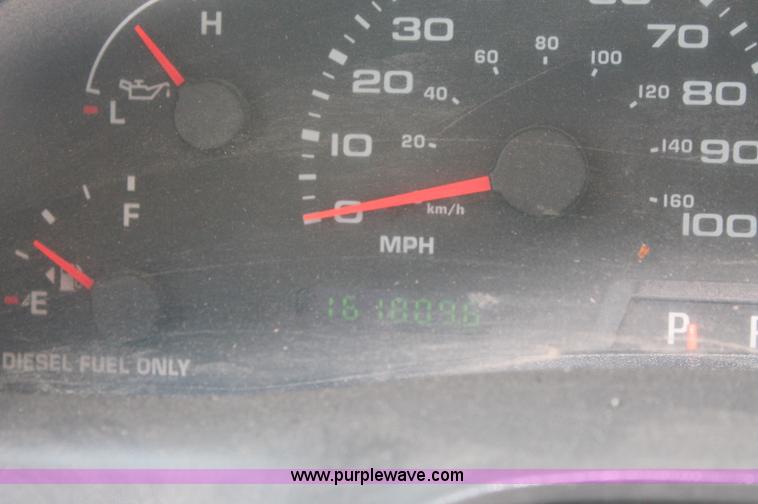 image for item C2788 2004 Ford F350 XL Super Duty service truck