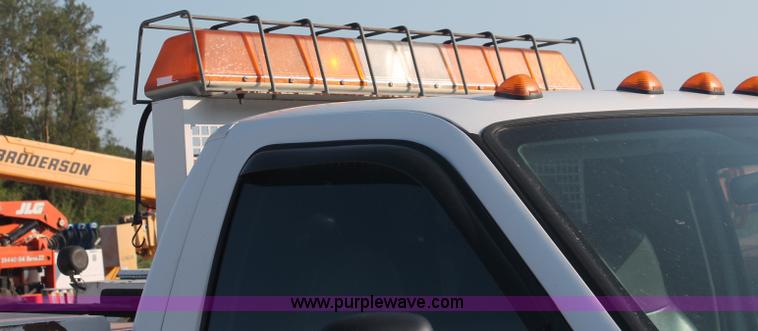 image for item C2788 2004 Ford F350 XL Super Duty service truck