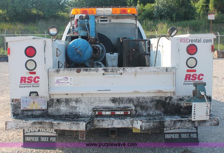 image for item C2788 2004 Ford F350 XL Super Duty service truck