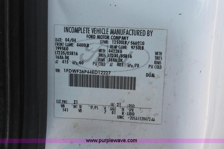 image for item C2788 2004 Ford F350 XL Super Duty service truck