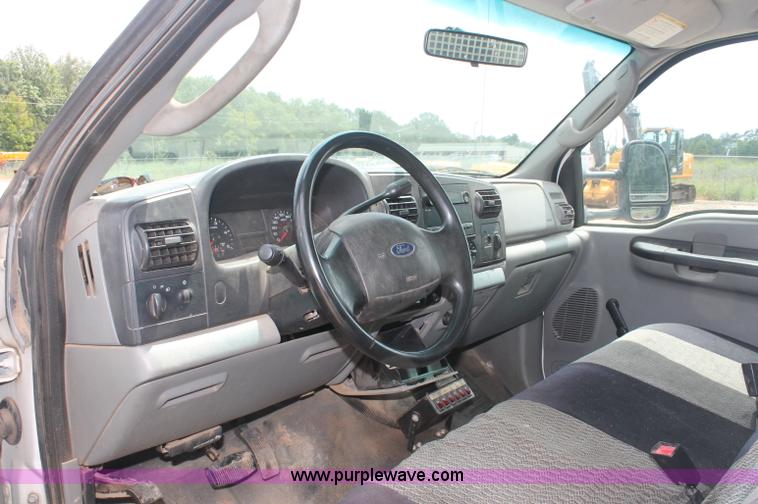 image for item C2790 2005 Ford F550 XL Super Duty service truck