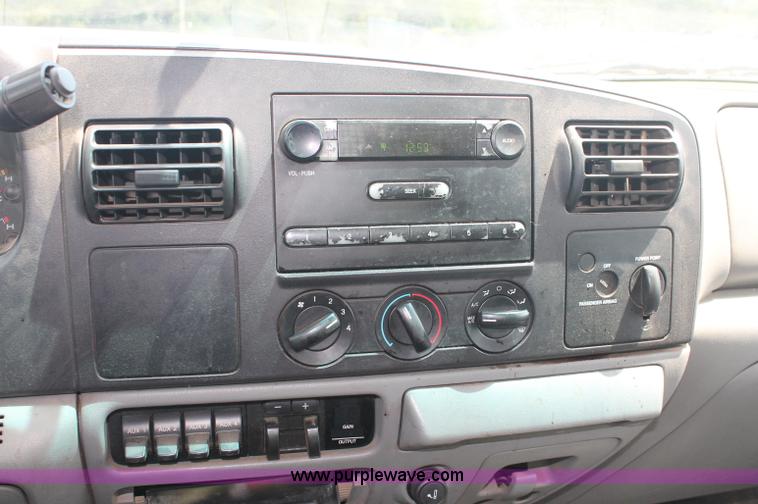 image for item C2790 2005 Ford F550 XL Super Duty service truck