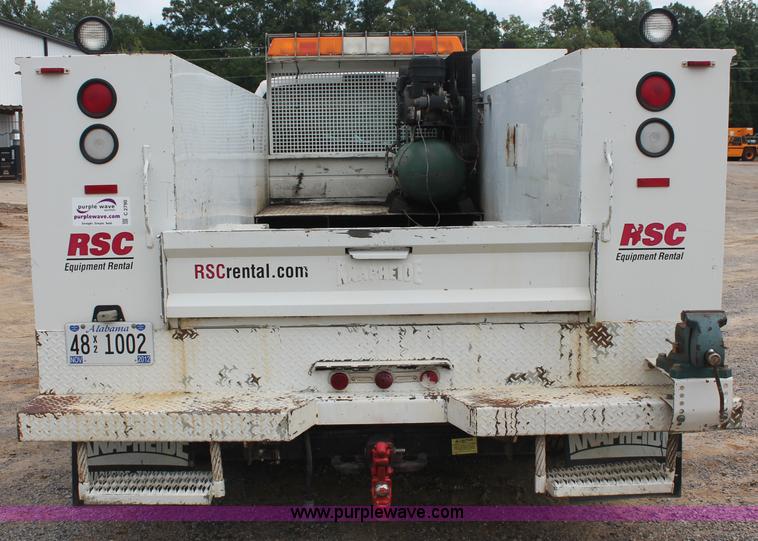 image for item C2790 2005 Ford F550 XL Super Duty service truck