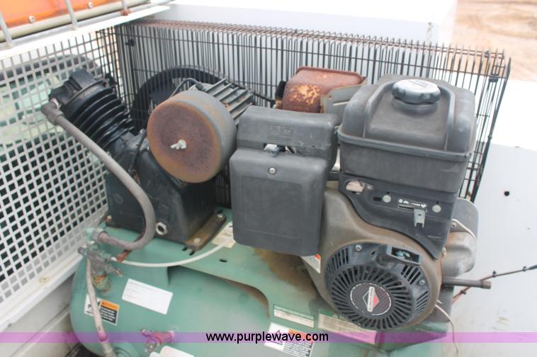 image for item C2790 2005 Ford F550 XL Super Duty service truck